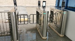 园区闸机1