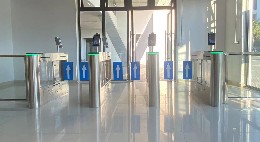 园区闸机1